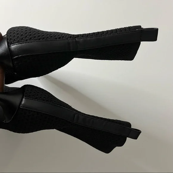 Zara Women’s Knitted Sock Bootie size 41